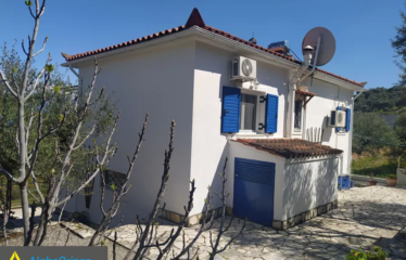 Μονοκατοικία 140 τ.μ., Κάστρο, Πεταλίδι, € 245.000