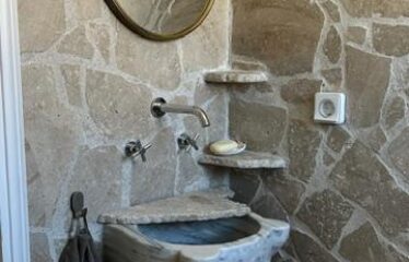 ΜΟΝΟΚΑΤΟΙΚΙΑ ΒΑΛΥΡΑ