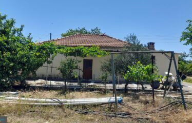 Πεταλίδι αγροτεμάχιο με οικία
